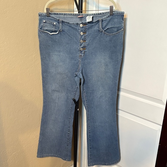 No Boundaries Light Blue Flare Jeans - Picture 1 of 3